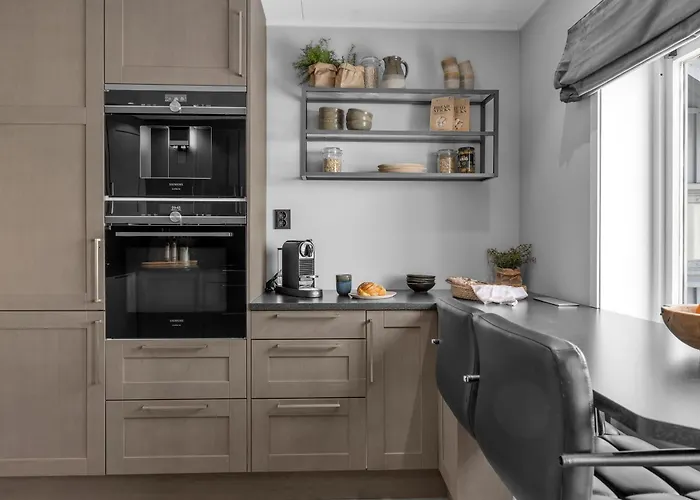 Urban Apartment In City Center!